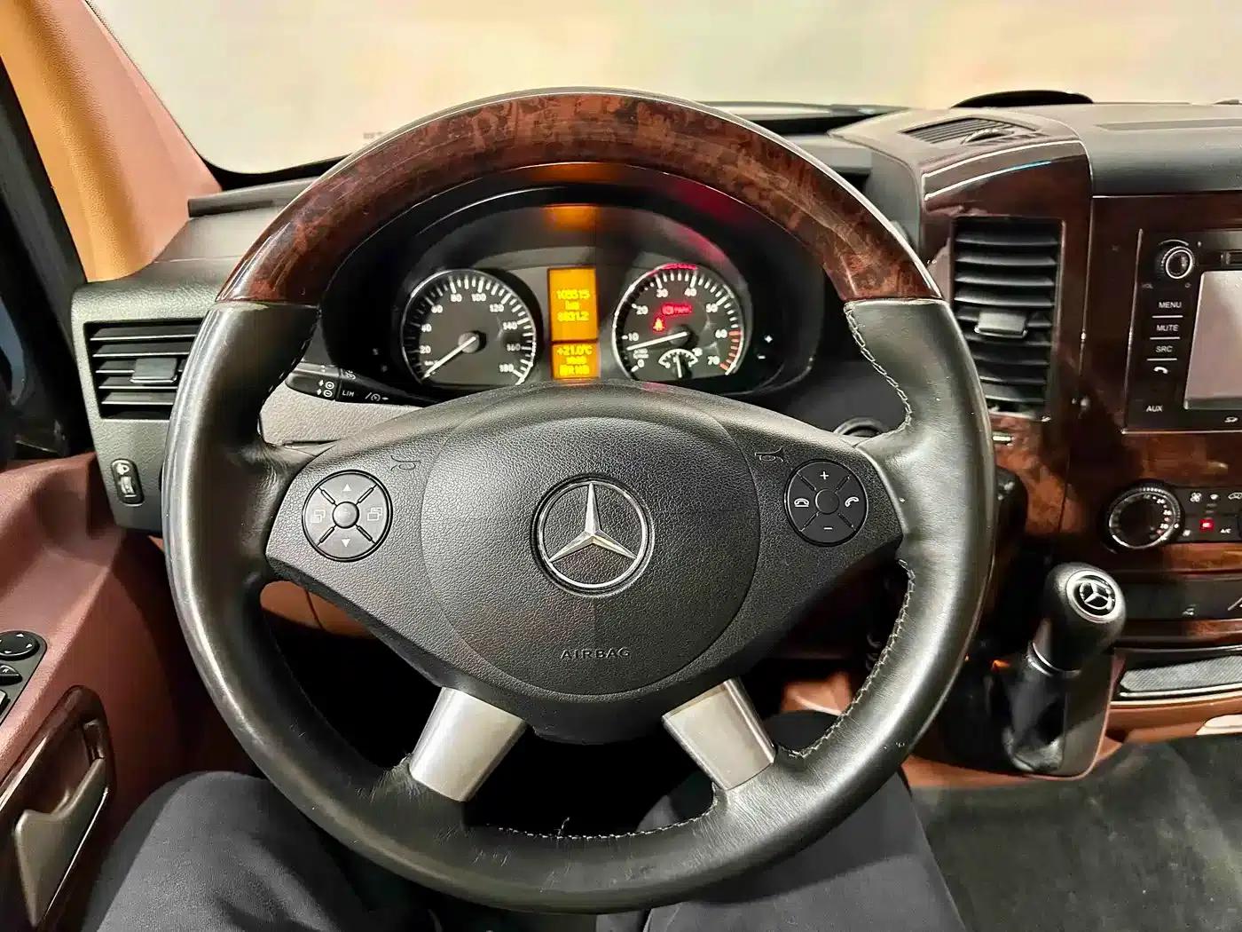 2016 Sprinter 3.5L Automatic — миниатюра 17