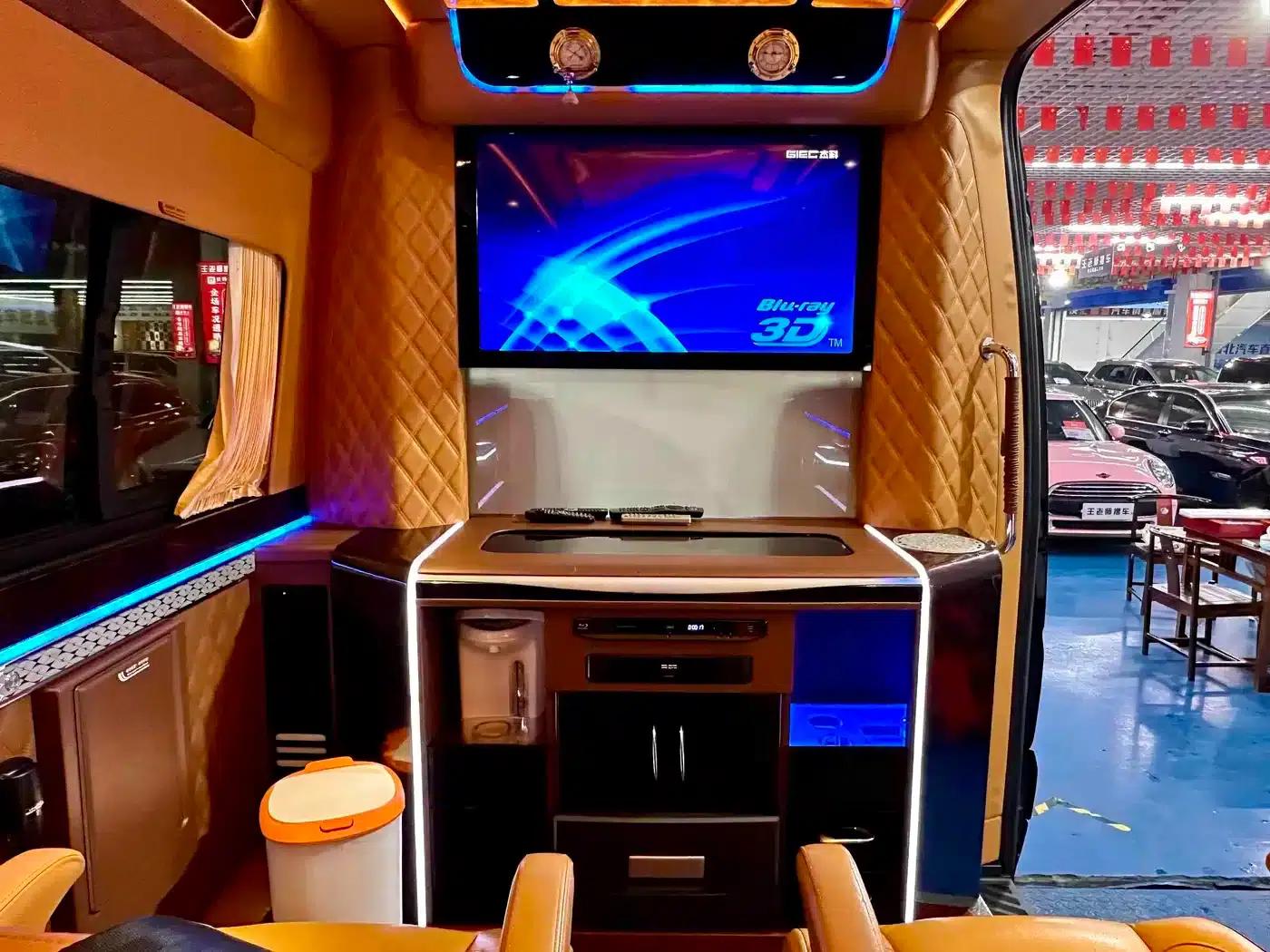 2016 Sprinter 3.5L Automatic — миниатюра 8