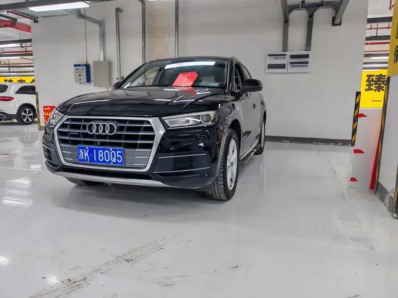 Audi Q5L 2018 40 TFSI Luxury Progressive Edition (National V Emission Standard) — миниатюра 1