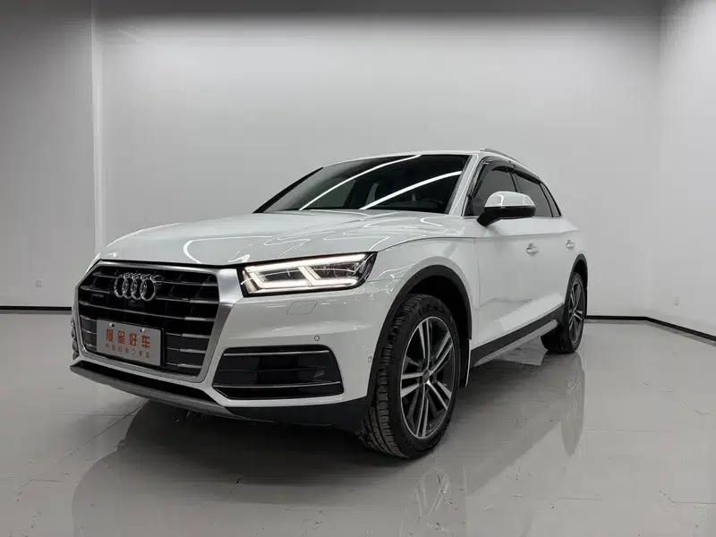 Audi Q5L 2020 45 TFSI Premium Elegance Edition — миниатюра 1