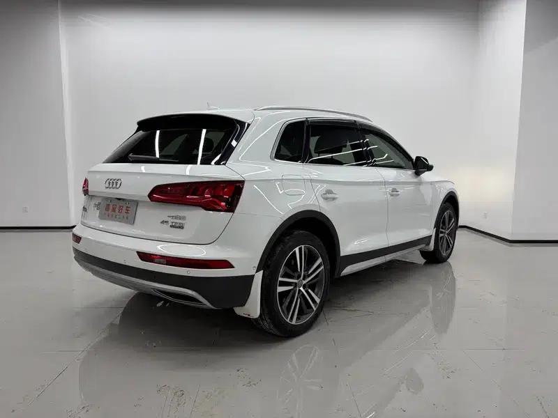 Audi Q5L 2020 45 TFSI Premium Elegance Edition — миниатюра 4