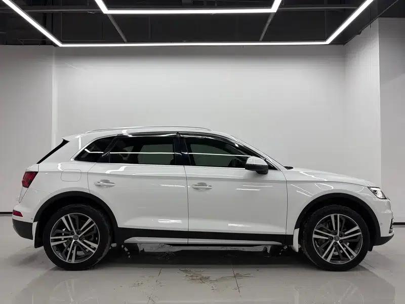 Audi Q5L 2020 45 TFSI Premium Elegance Edition — миниатюра 5