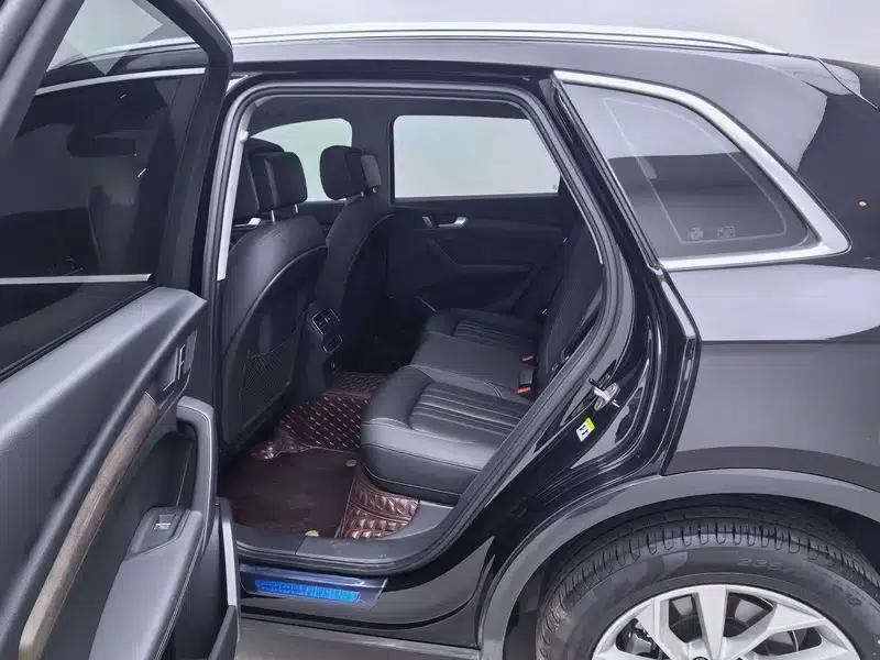 Audi Q5L 2023 40T Luxury Elegance — миниатюра 18