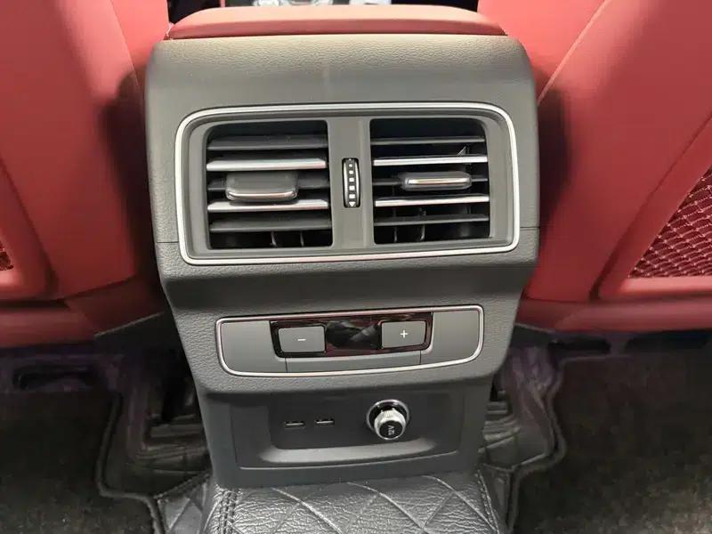 Audi Q5L 2025 quattro 45th Anniversary Edition 40TFSI Luxury Dynamic — миниатюра 14