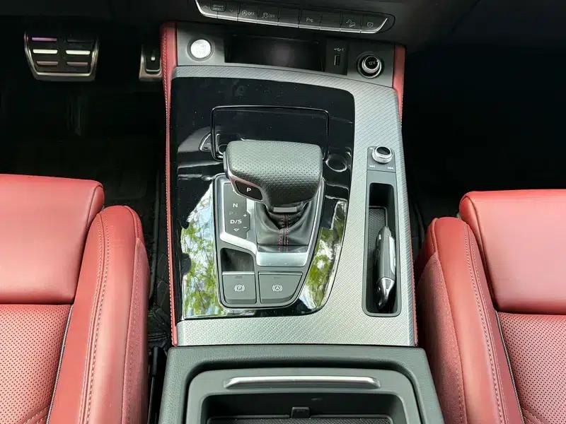 Audi Q5L 2025 quattro 45th Anniversary Edition 40TFSI Luxury Dynamic — миниатюра 21
