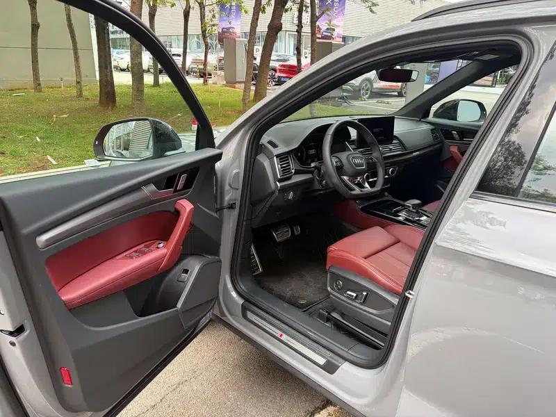 Audi Q5L 2025 quattro 45th Anniversary Edition 40TFSI Luxury Dynamic — миниатюра 23