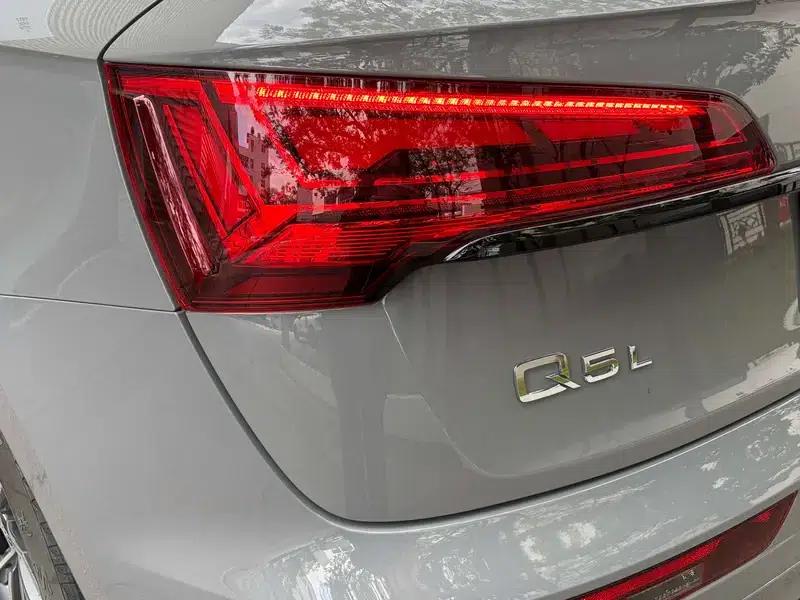 Audi Q5L 2025 quattro 45th Anniversary Edition 40TFSI Luxury Dynamic — миниатюра 8