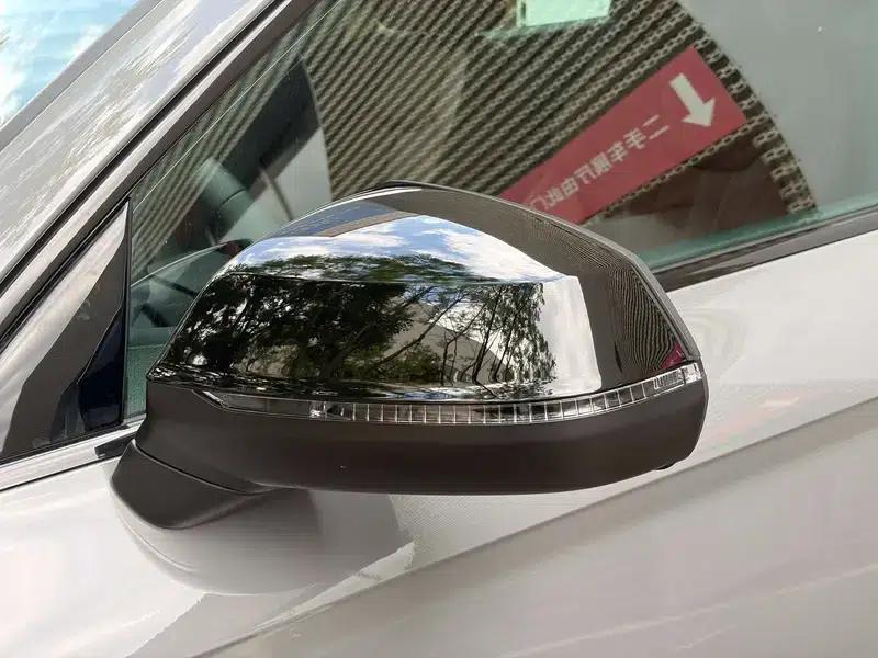 Audi Q5L 2025 quattro 45th Anniversary Edition 40TFSI Luxury Dynamic — миниатюра 10