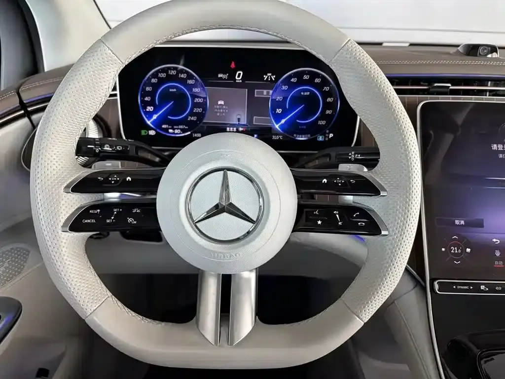 Mercedes-Benz EQE SUV 2024 500 4MATIC Pioneer Edition — миниатюра 2