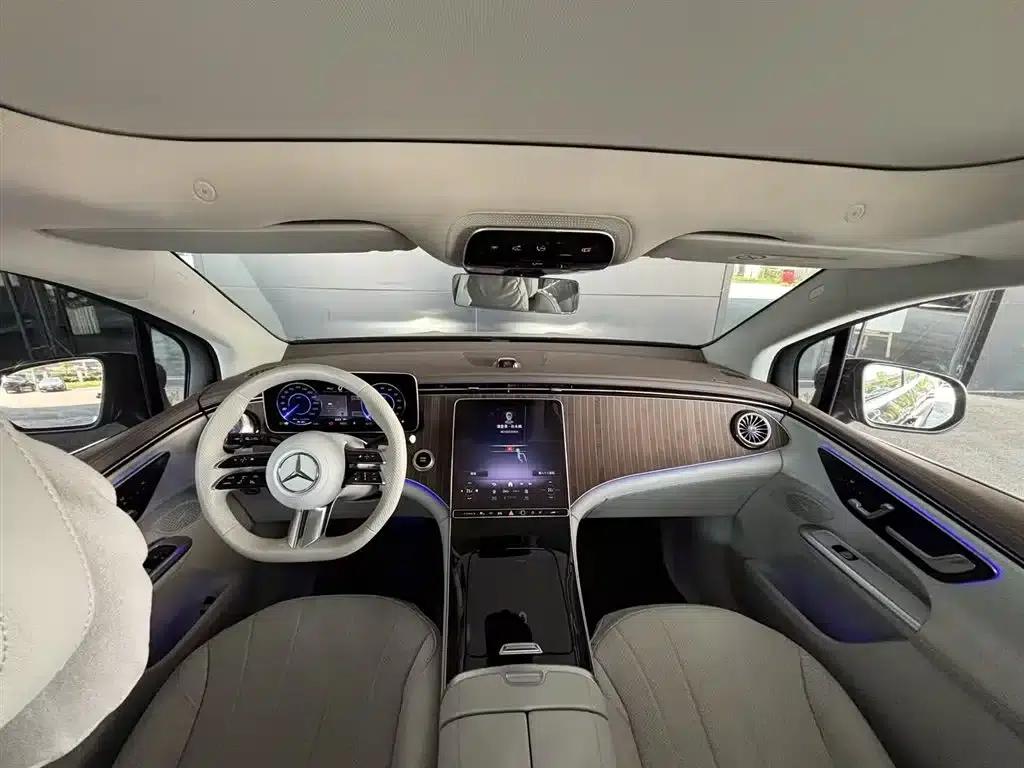 Mercedes-Benz EQE SUV 2024 500 4MATIC Pioneer Edition — миниатюра 11