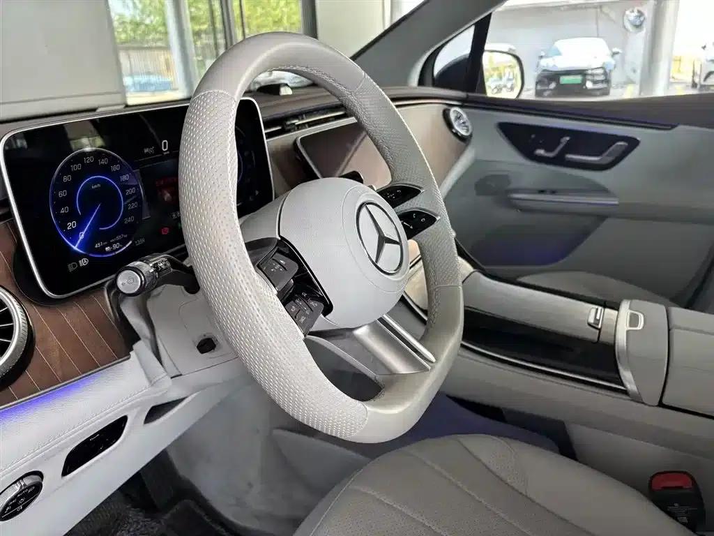 Mercedes-Benz EQE SUV 2024 500 4MATIC Pioneer Edition — миниатюра 8
