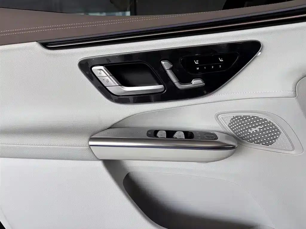 Mercedes-Benz EQE SUV 2024 500 4MATIC Pioneer Edition — миниатюра 10
