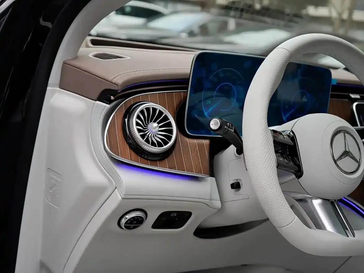 Mercedes-Benz EQE SUV 2024 500 4MATIC Luxury Edition — миниатюра 16