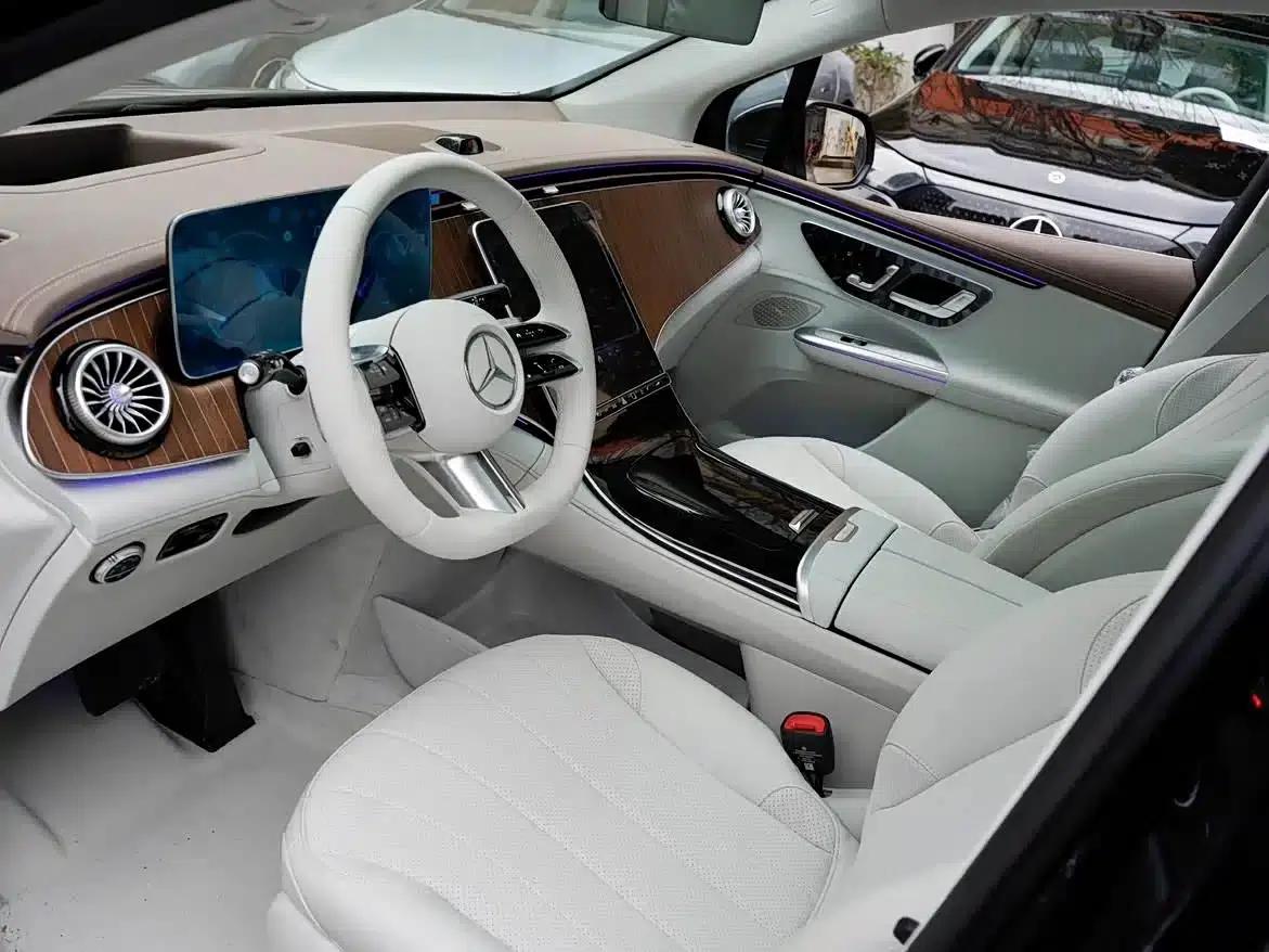 Mercedes-Benz EQE SUV 2024 500 4MATIC Luxury Edition — миниатюра 9