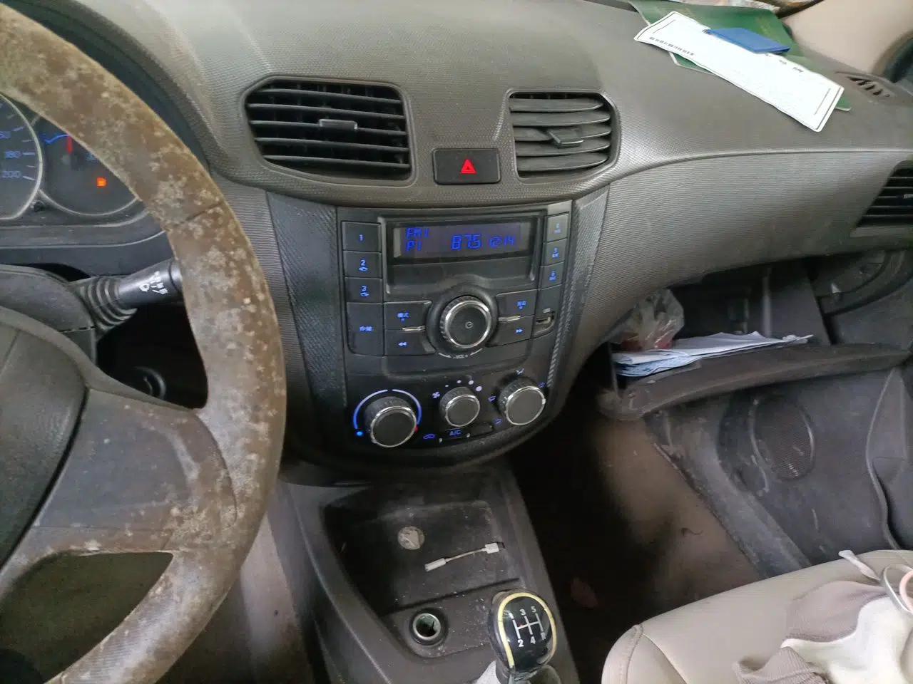 Wuling Hongguang 2014 1.5L S Standard Version — миниатюра 13
