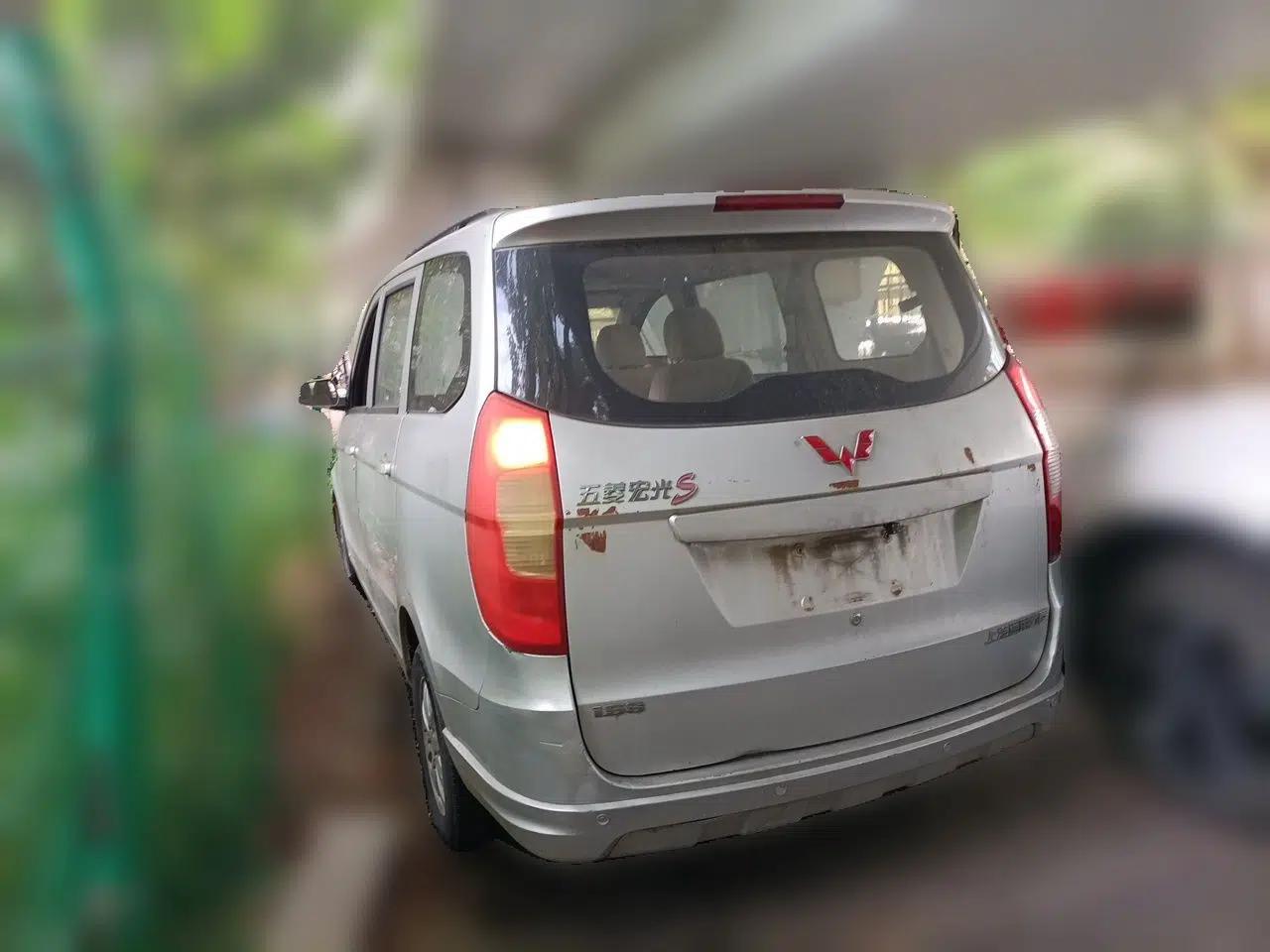 Wuling Hongguang 2014 1.5L S Standard Version — миниатюра 4