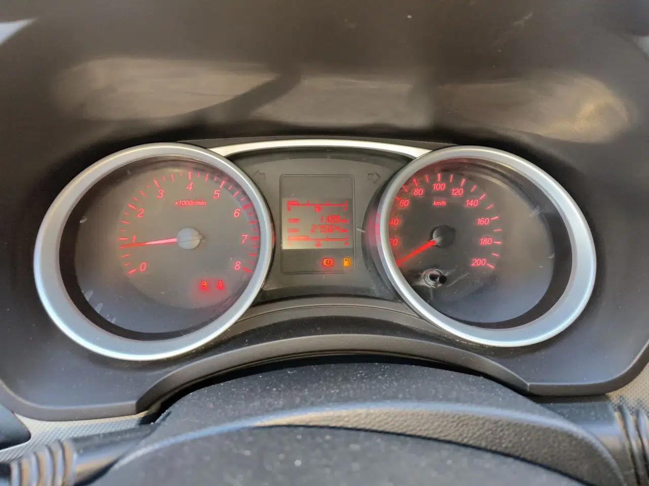 Wuling Hongguang 2021 1.5L S Standard Version LAR — миниатюра 8