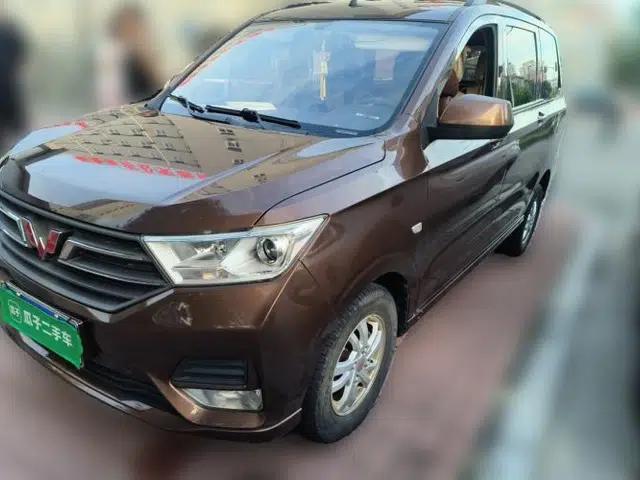 Wuling Hongguang 2021 1.5L S Standard Version LAR