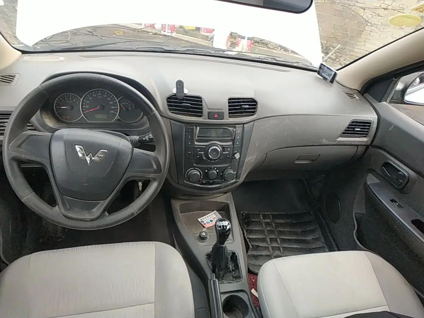 Wuling Hongguang 2014 1.2L Base Model China IV — миниатюра 17