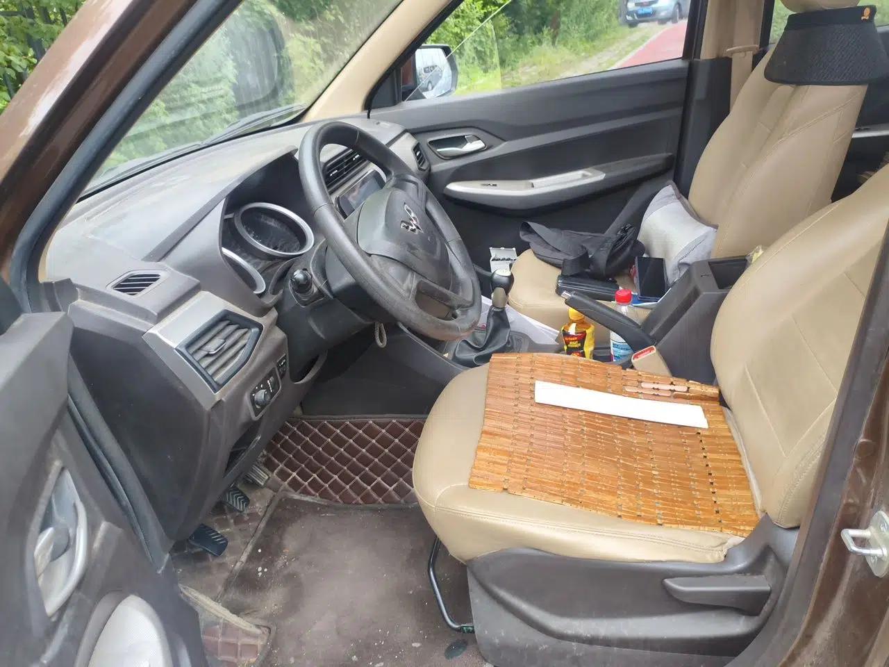 Wuling Hongguang 2018 1.5L S Comfort Model L2B — миниатюра 15
