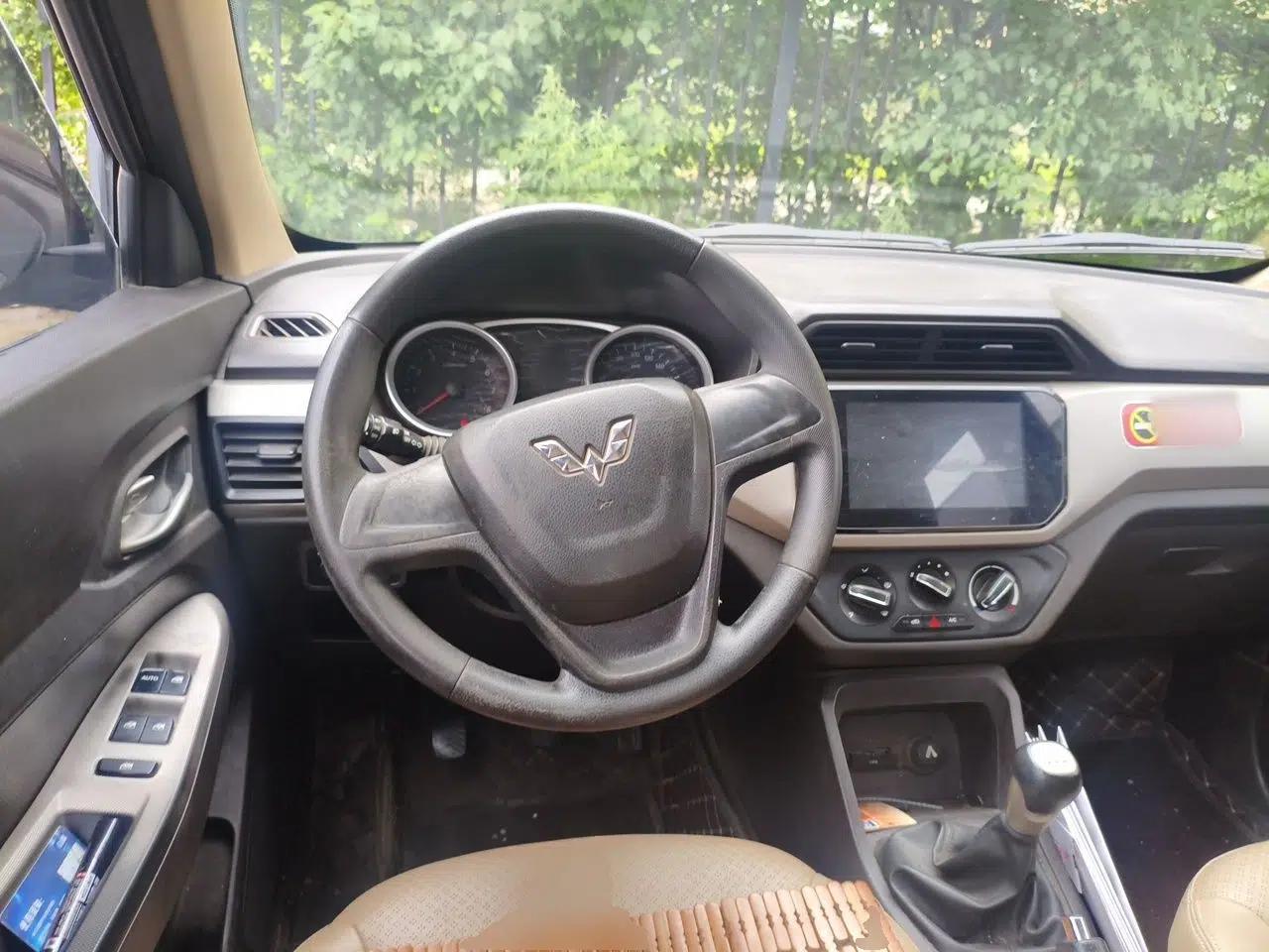 Wuling Hongguang 2018 1.5L S Comfort Model L2B — миниатюра 10