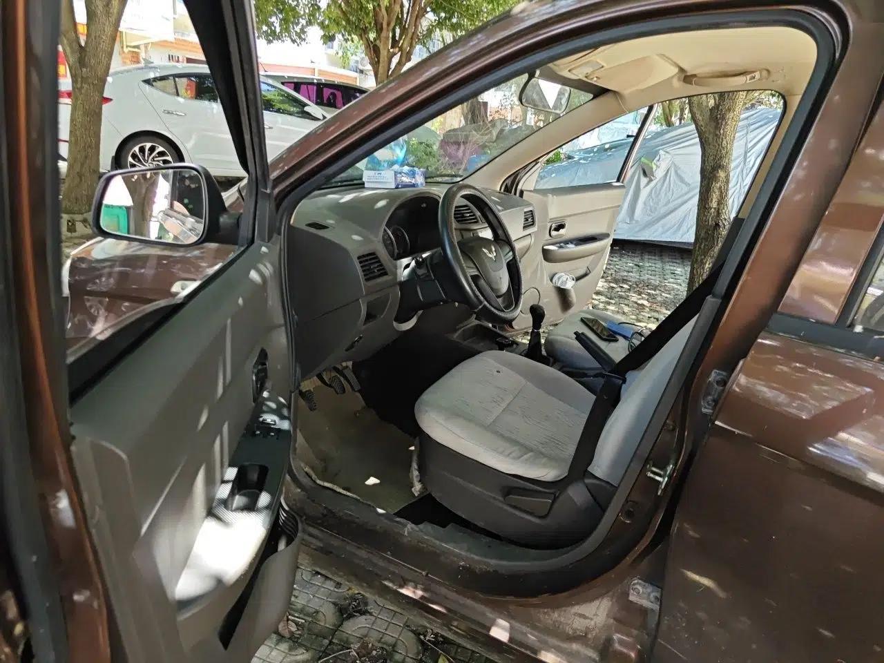 Wuling Hongguang 2015 1.2L S Base Model China V Standard — миниатюра 16