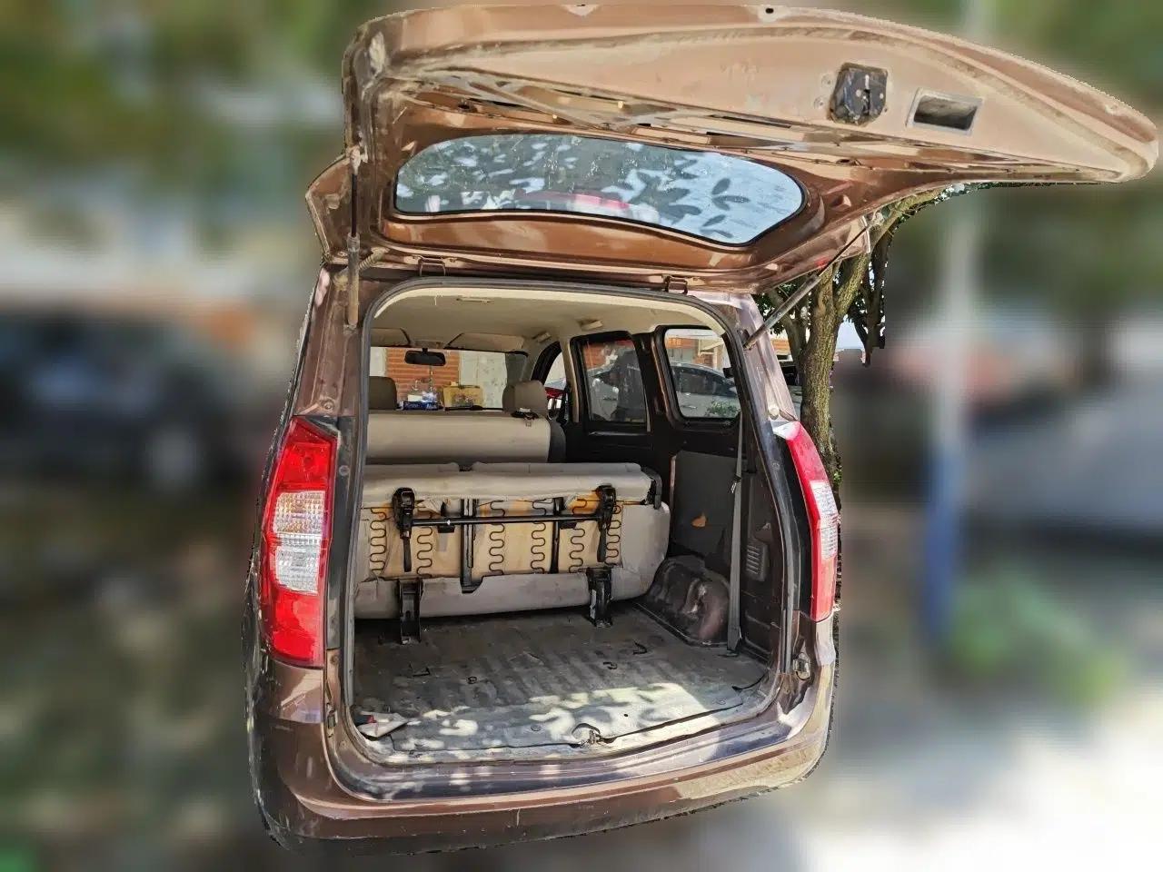 Wuling Hongguang 2015 1.2L S Base Model China V Standard — миниатюра 19