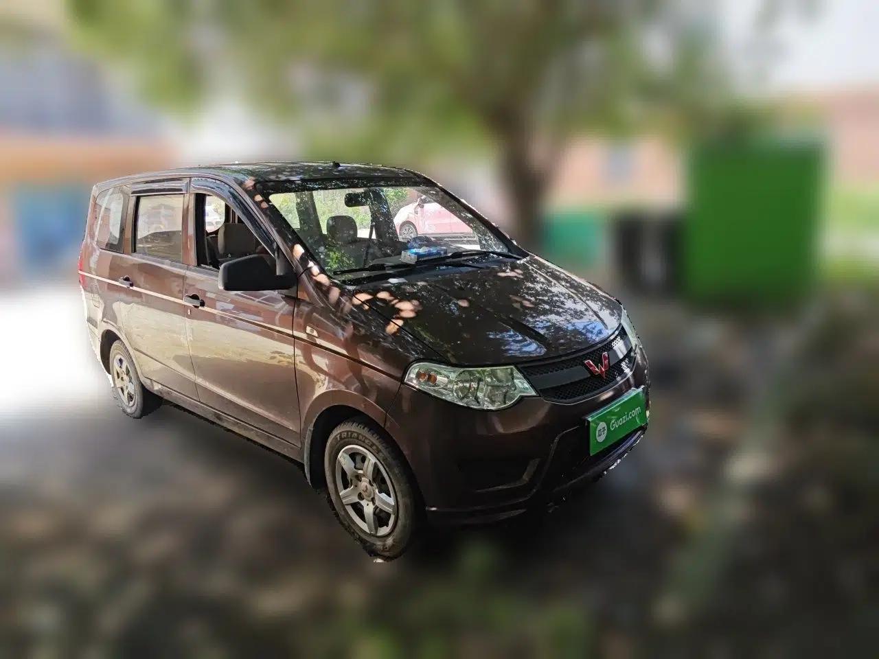 Wuling Hongguang 2015 1.2L S Base Model China V Standard — миниатюра 3