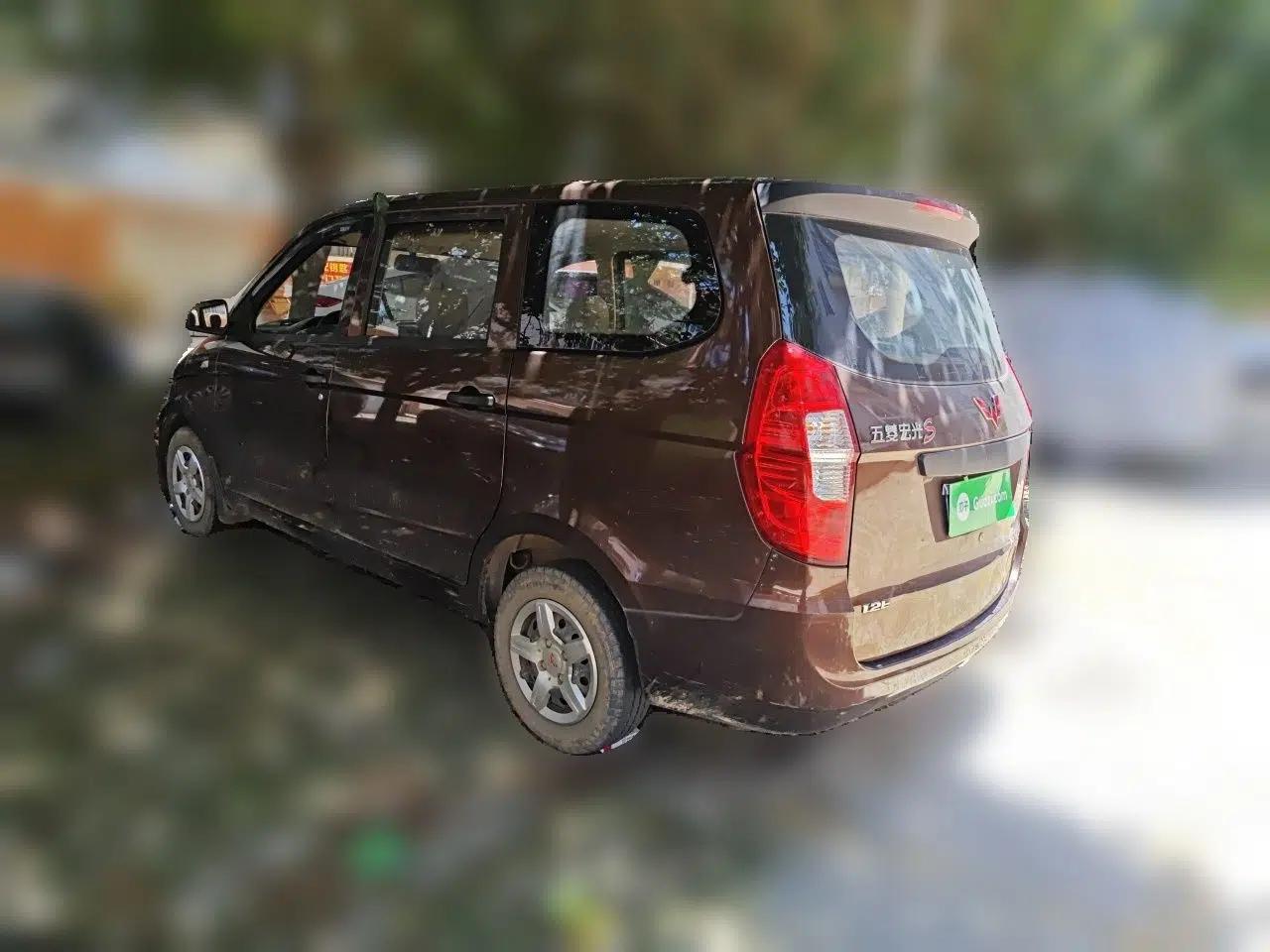 Wuling Hongguang 2015 1.2L S Base Model China V Standard — миниатюра 4