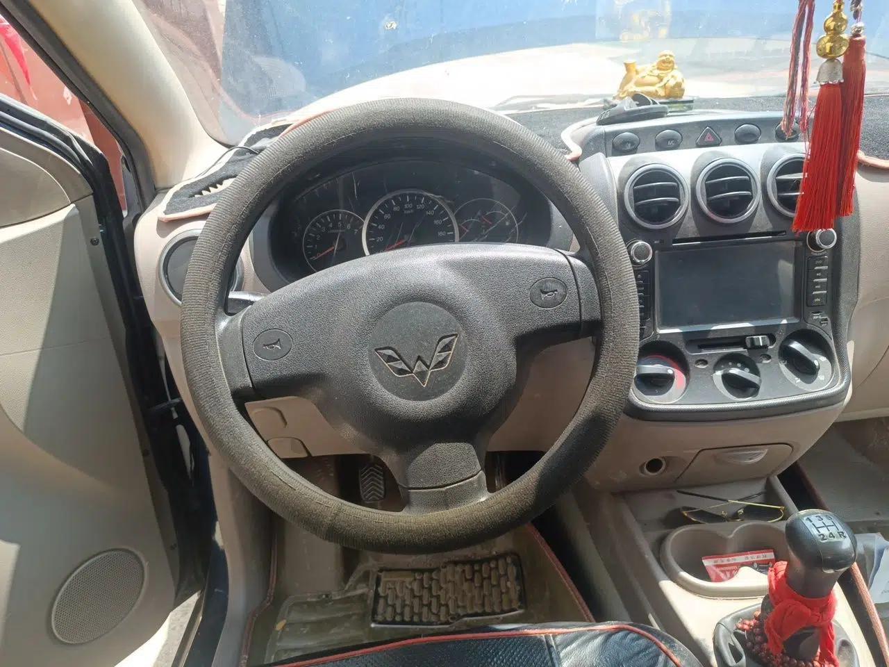 Wuling Hongguang 2014 1.2L Standard Model China IV — миниатюра 10