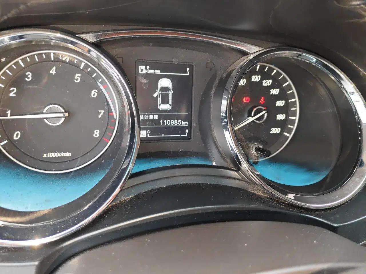 Wuling Hongguang 2015 1.5L S1 Luxury National Emission Standard V — миниатюра 12