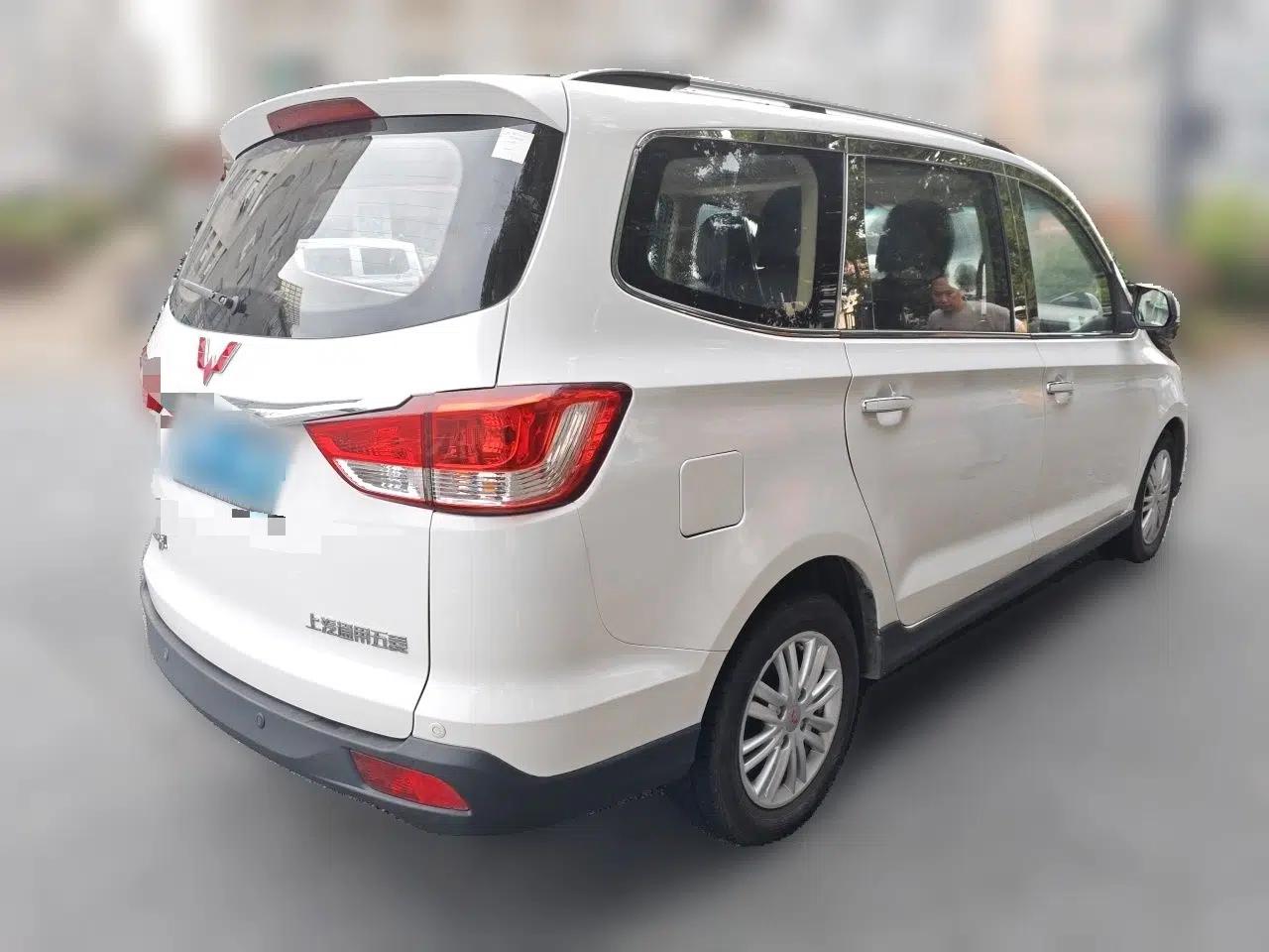Wuling Hongguang 2015 1.5L S1 Luxury National Emission Standard V — миниатюра 6