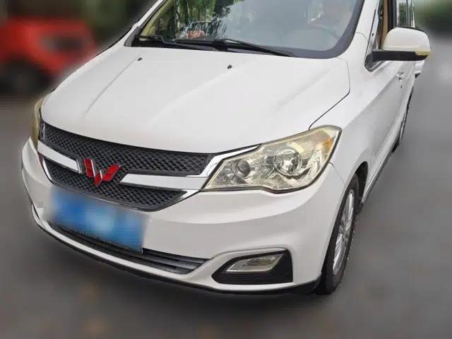 Wuling Hongguang 2015 1.5L S1 Luxury National Emission Standard V