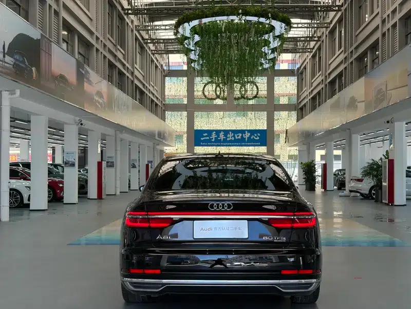 Audi A8 2022 A8L 55 TFSI quattro Premium Edition — миниатюра 3