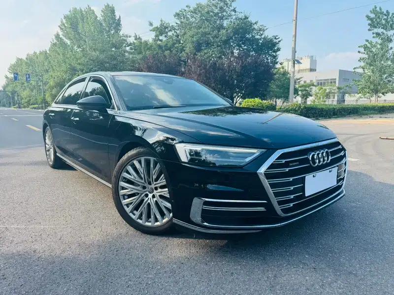 2021 Audi A8 A8L 50 TFSI quattro Comfort — миниатюра 3