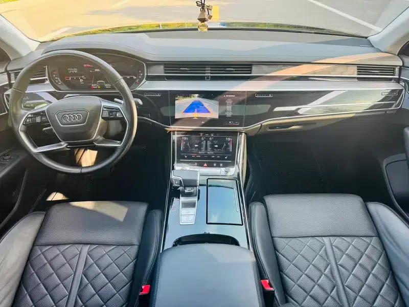 2021 Audi A8 A8L 50 TFSI quattro Comfort — миниатюра 7