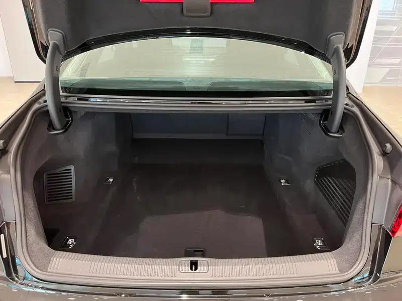 2024 Audi A8 A8L 55 TFSI quattro Flagship — миниатюра 18