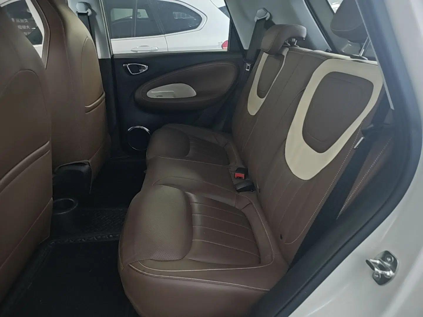 Wuling Bingo 2023 333 km Lingxi Connected Version — миниатюра 20