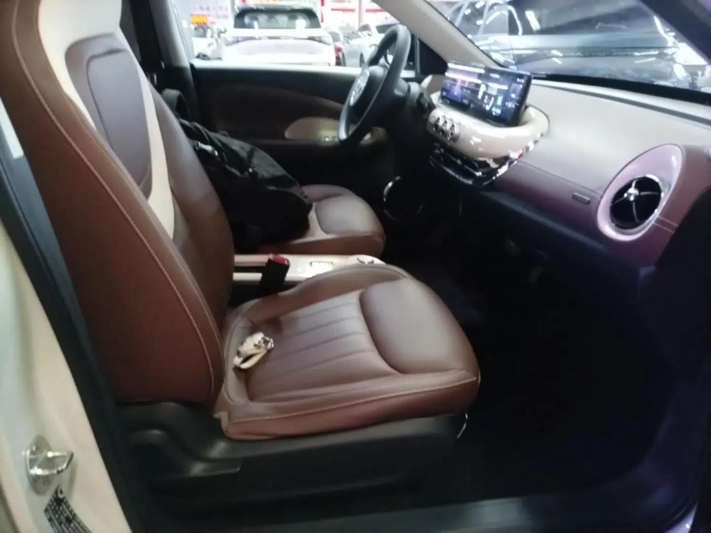 Wuling Bingo 2023 333 km Lingxi Connected Version — миниатюра 19