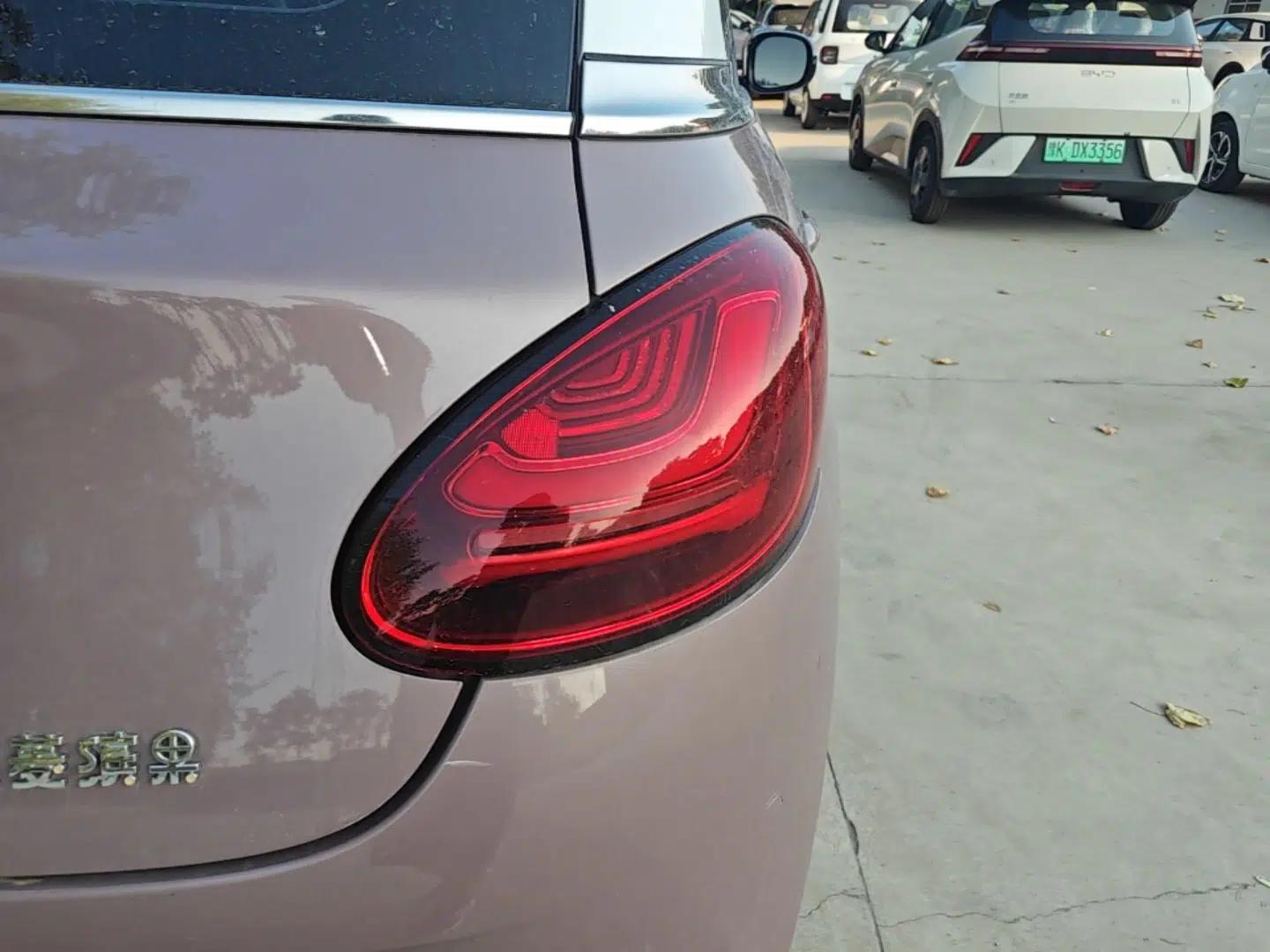 Wuling Bingo 2023 333 km Lingxi Connected Version — миниатюра 9