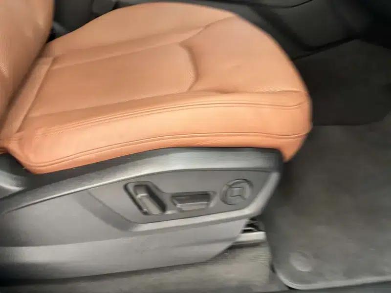 Audi Q7 2024 55 TFSI quattro S line Sport — миниатюра 18