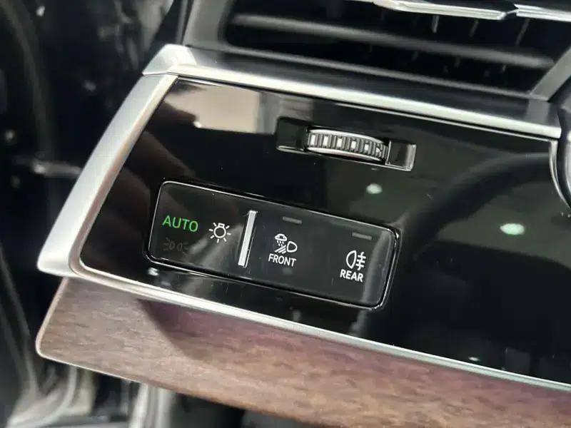 Audi Q7 2024 55 TFSI quattro S line Sport — миниатюра 25