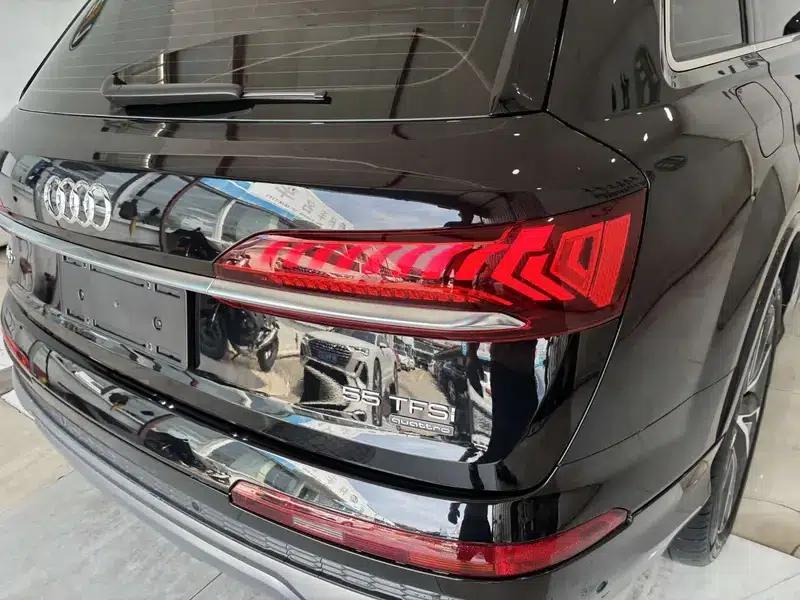 Audi Q7 2024 55 TFSI quattro S line Sport — миниатюра 10