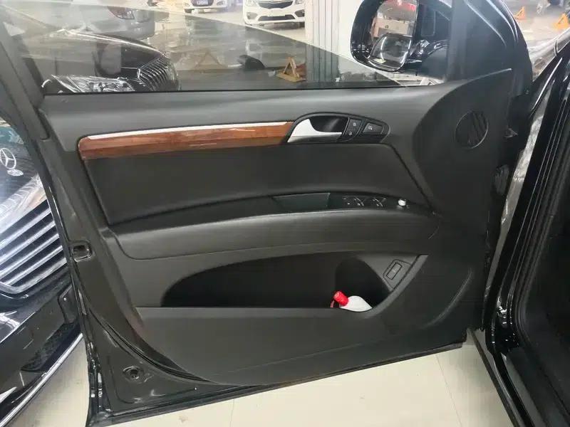 Audi Q7 2015 3.0T Automatic AWD 7-Seater Parallel Import — миниатюра 11