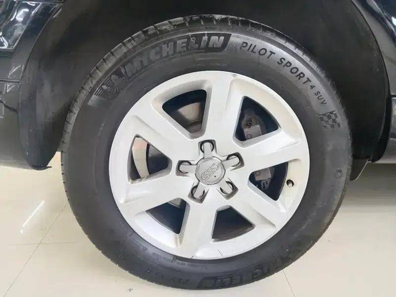 Audi Q7 2015 3.0T Automatic AWD 7-Seater Parallel Import — миниатюра 6