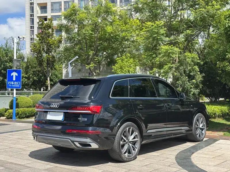 Audi Q7 2023 55 TFSI quattro S line Sport — миниатюра 6