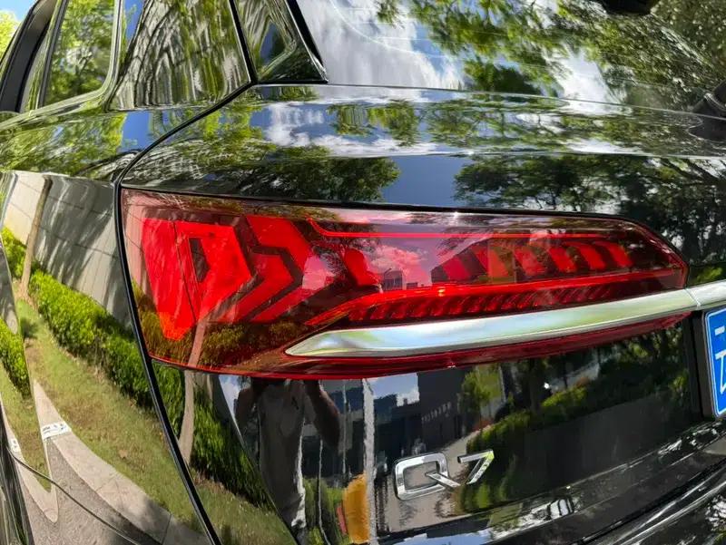 Audi Q7 2023 55 TFSI quattro S line Sport — миниатюра 8