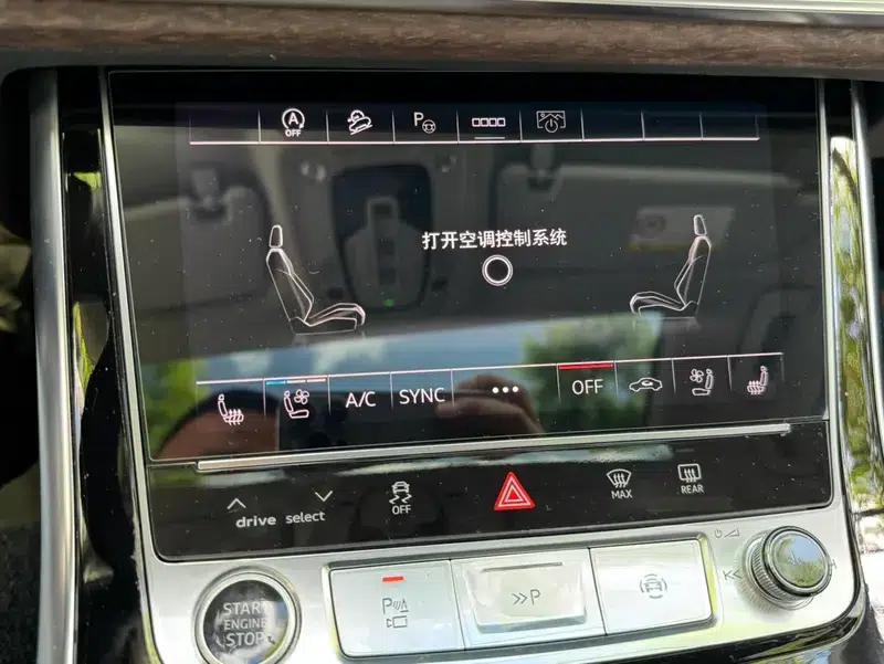 Audi Q7 2023 55 TFSI quattro S line Sport — миниатюра 10