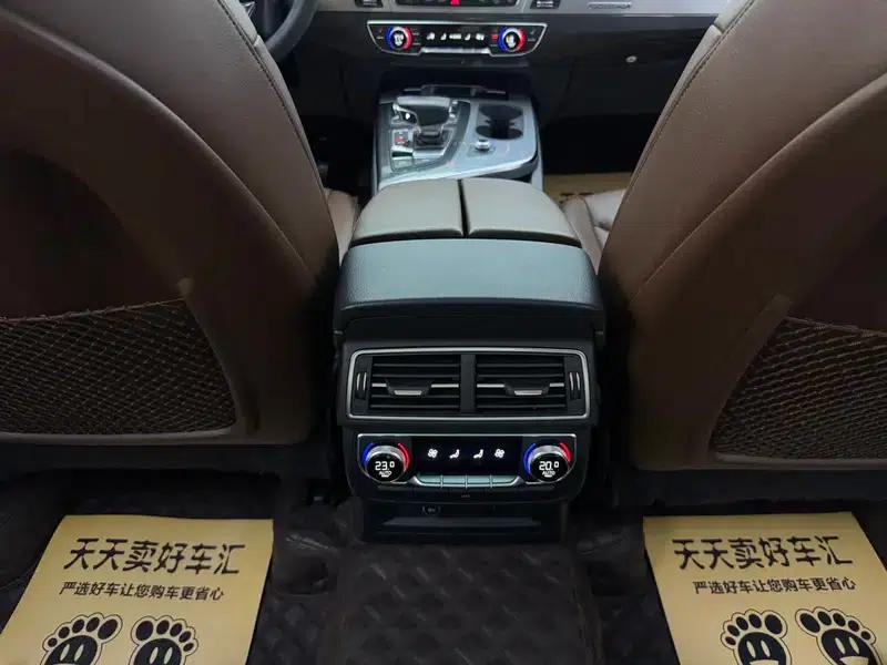 Audi Q7 2019 45 TFSI S line Sport — миниатюра 11