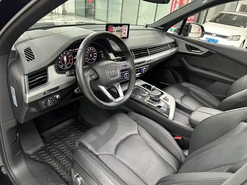 Audi Q7 2018 3.0T Automatic AWD 7-Seater Parallel Import — миниатюра 32